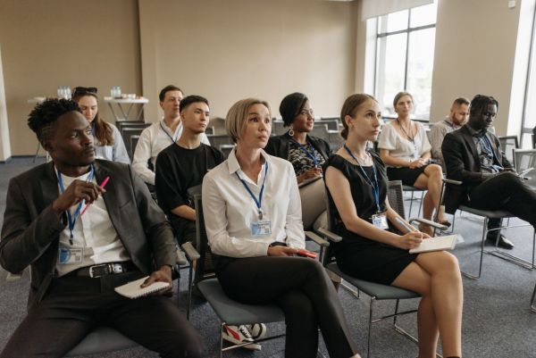 Comment structurer une formation en gestion des talents pour les entreprises de recrutement?