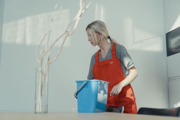 Quelles sont les meilleures pratiques pour les entreprises de services de nettoyage à domicile pour fidéliser leur clientèle ?
